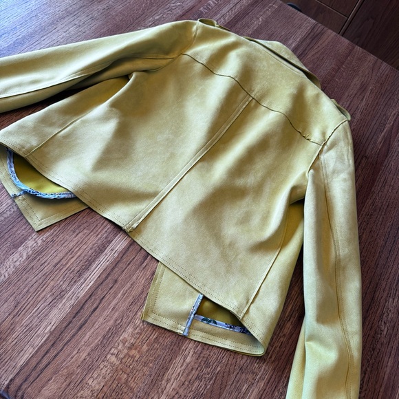 Philosophy Women’s Sz S Mustard Yellow Open Front Faux Leather Jacket Moto Style - Picture 7 of 10